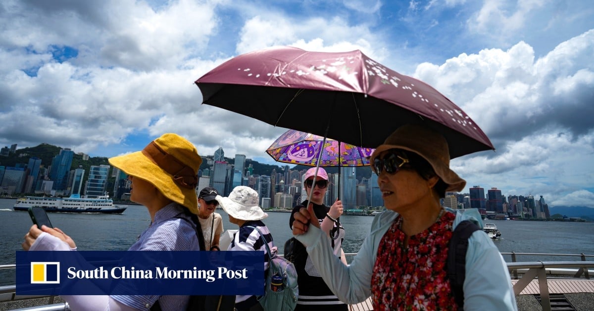 Hongkongers set to swelter at 35 degrees Celsius under influence of Severe Typhoon Gaemi