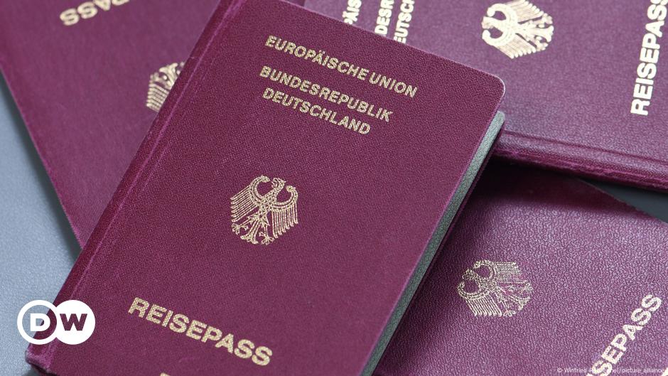 Immigrants frustrated at German citizenship bureaucracy
