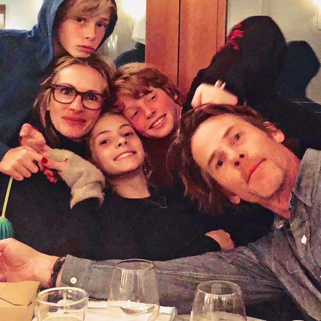  Inside Julia Roberts' Blissful Family World as a Mom of 3 Teenagers 