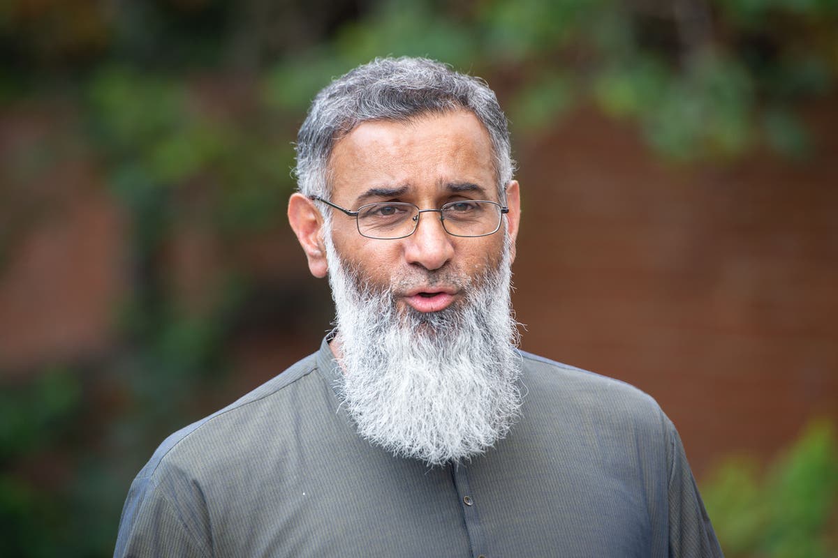 Islamist preacher Anjem Choudary found guilty of directing terrorist organisation Al-Muhajiroun