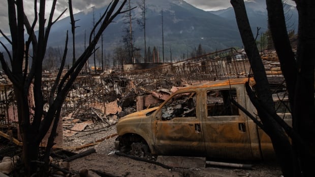 Jasper evacuees wait to learn fate of homes, businesses as troops join wildfire fight