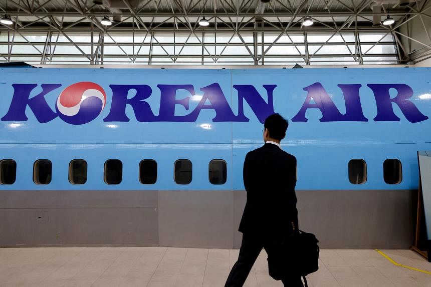 Korean Air halts inflight services 40 minutes before landing for passenger safety