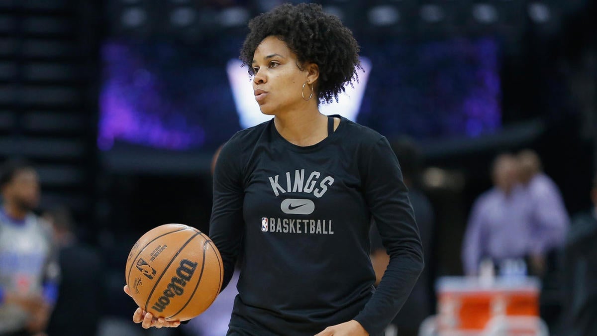  Lakers to hire Lindsey Harding as team's first female assistant coach in franchise history, per report 