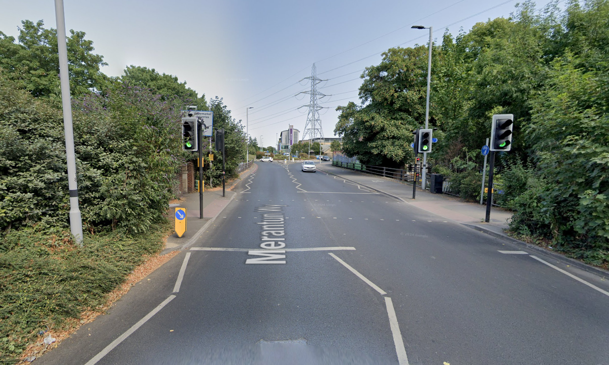 Man killed and four injured after car ploughs into pedestrians in Colliers Wood