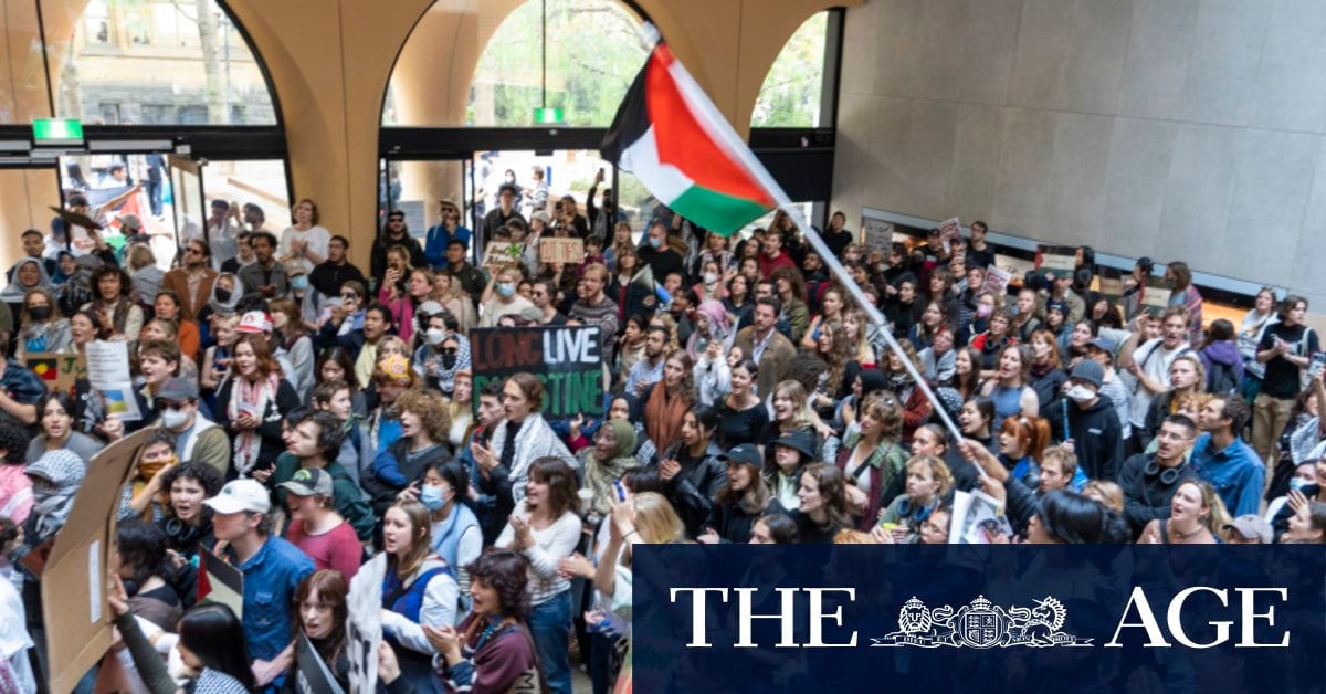 Melbourne uni students given warnings over pro-Palestine protests