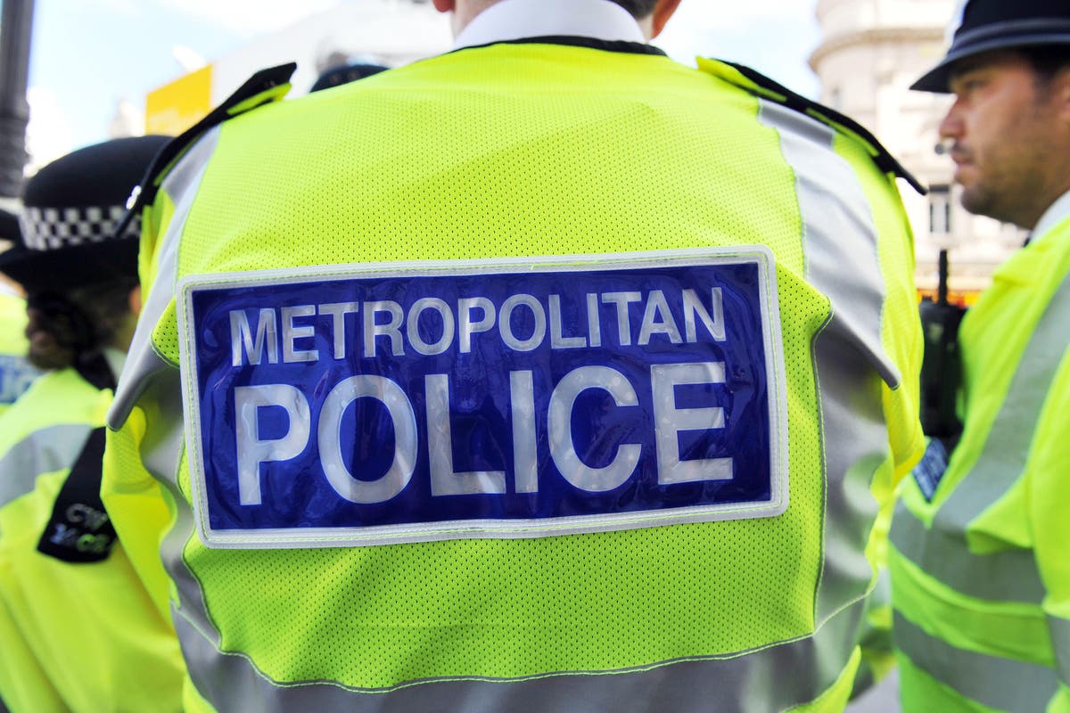 Met Police officer faces jail for stealing money from dead man