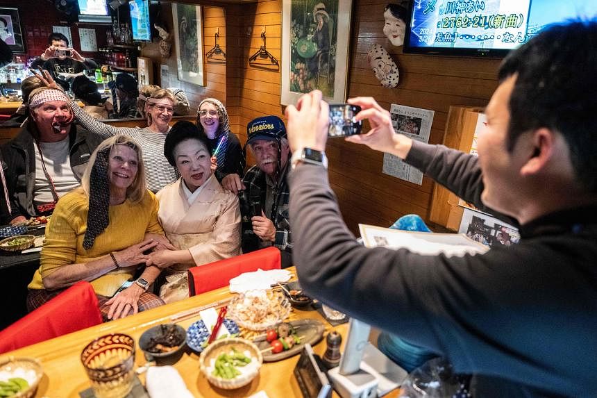 More American tourists head to Japan as battered yen beckons