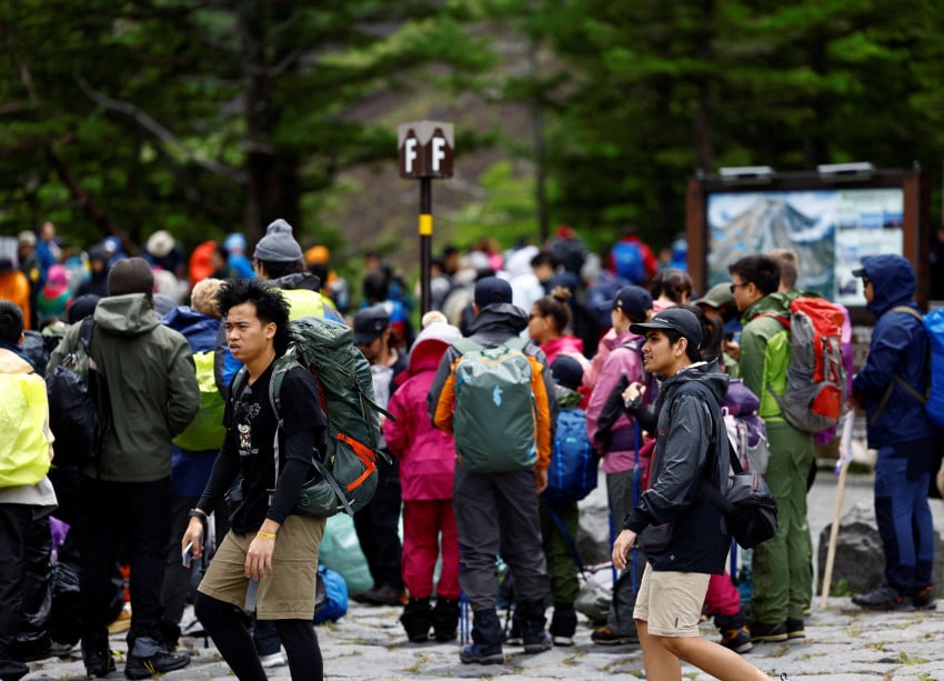 Mount Fuji climbing season begins with new fee, crowd control steps