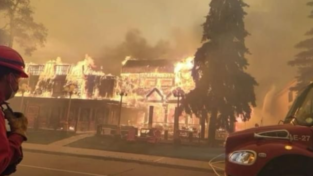 Multiple homes, businesses 'lost' to wildfire in Jasper National Park: Parks Canada 