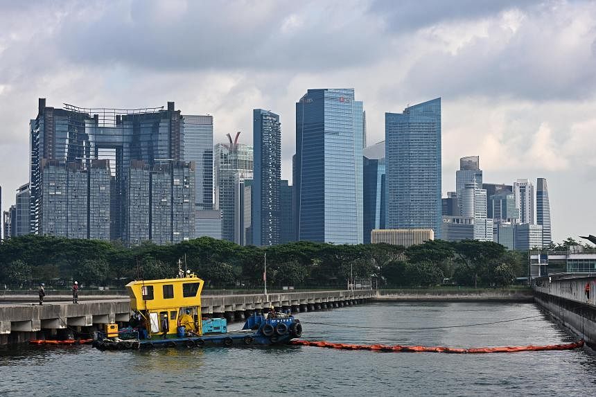 Oil skimmers deployed on morning after spill due to difficulty locating oil patches at sea: Chee