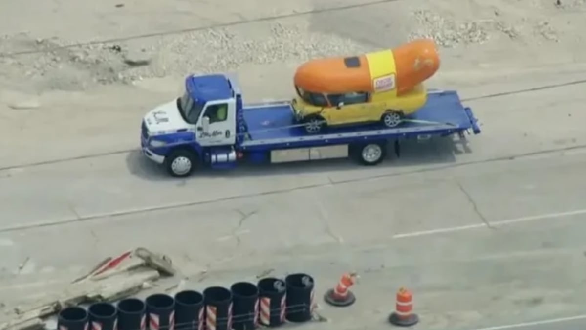 Oscar Mayer Wienermobile flips onto its side in Chicago highway crash