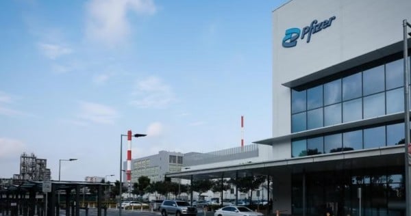 Pfizer investing $1b in new pharmaceutical ingredient plant in Singapore, creating 250 jobs