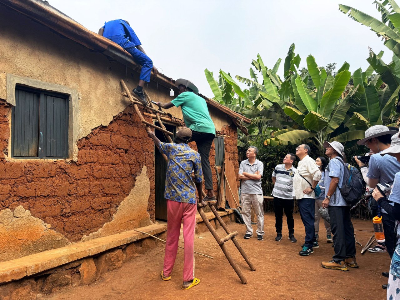 PolyU team shares solar panels, skills on Rwanda visit