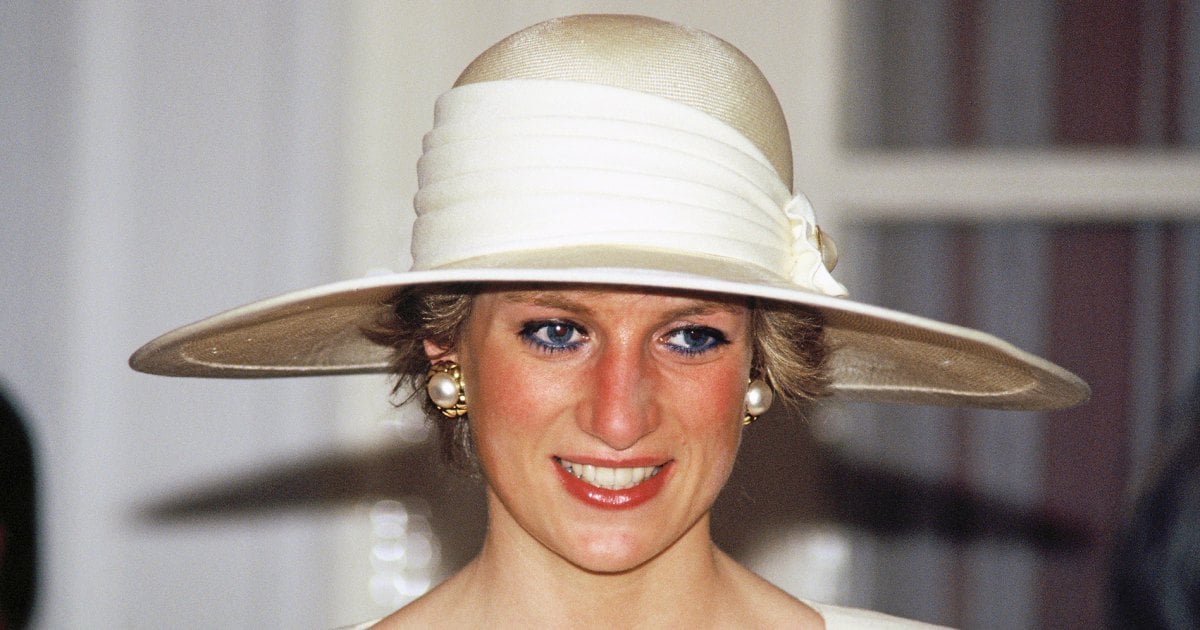 Princess Diana's Letters to Childhood Housekeeper Will Be Auctioned