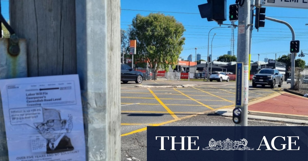 Resident groups campaign for the removal of two level crossings