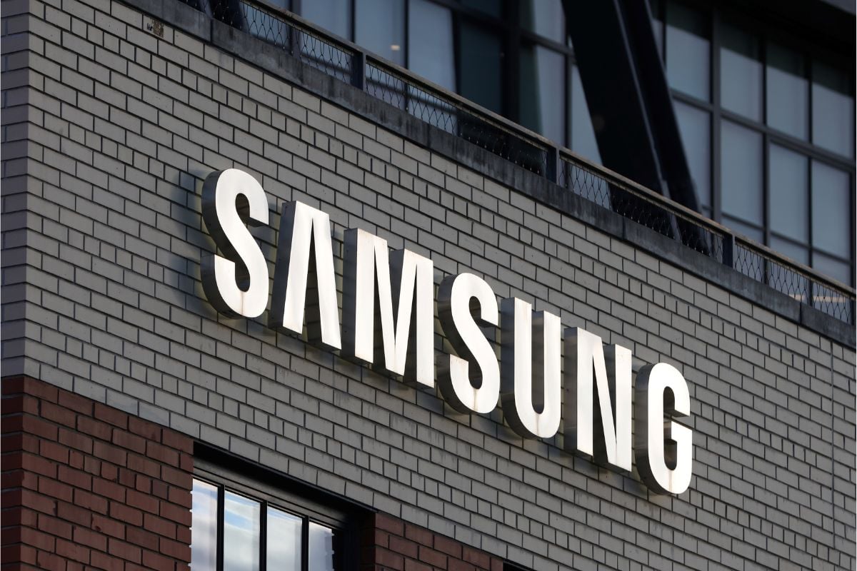 Samsung Reportedly Hires Former Apple Head of Siri AI to Run Its North America AI Division