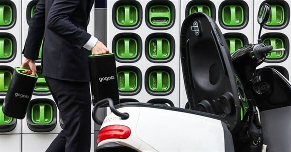 Taiwan's Gogoro to sell e-scooters in Singapore in Q4