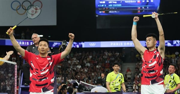 Taiwanese shuttlers Lee, Wang advance to quarterfinals at Olympics