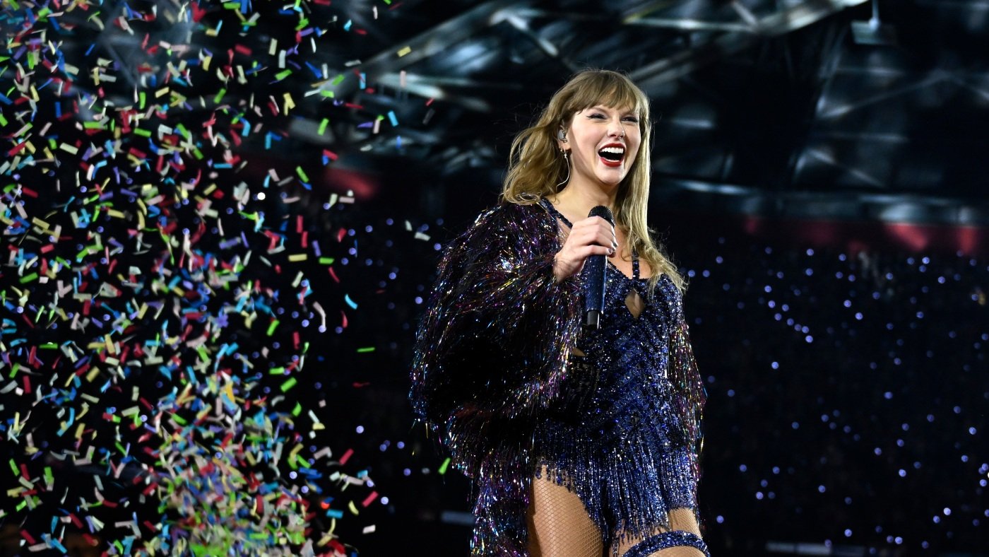 This may sound like a broken record, but Taylor Swift has broken another record