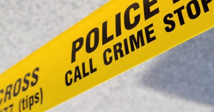 Toronto police investigate 2 separate stabbing reports on Saturday morning