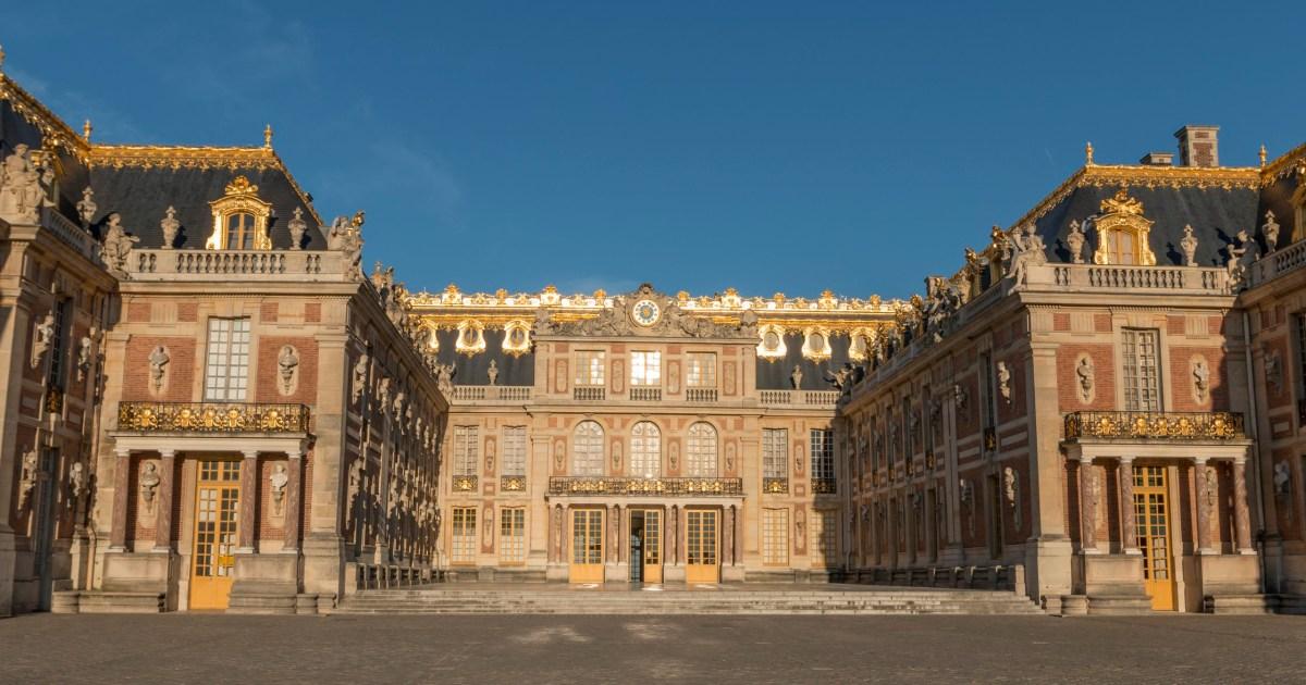 Troops storm Palace of Versailles and tourists evacuated after security incident