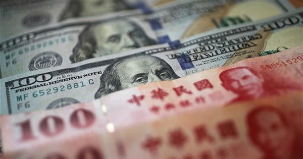 U.S. dollar hits new 8-year high against Taiwan dollar