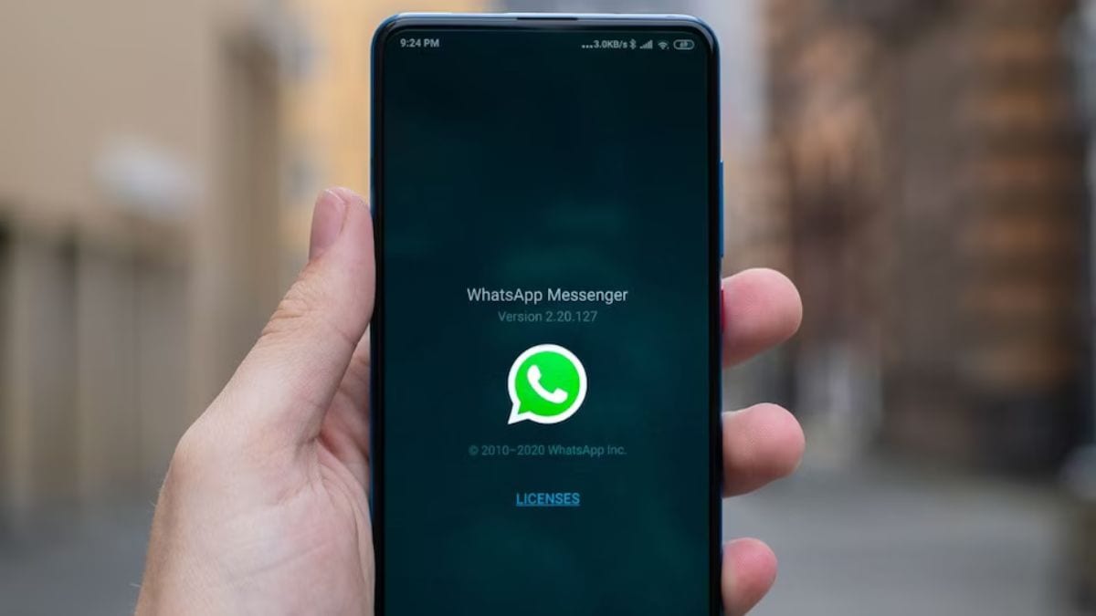 WhatsApp Working on AirDrop-Like Nearby File Sharing Feature on iOS: Report