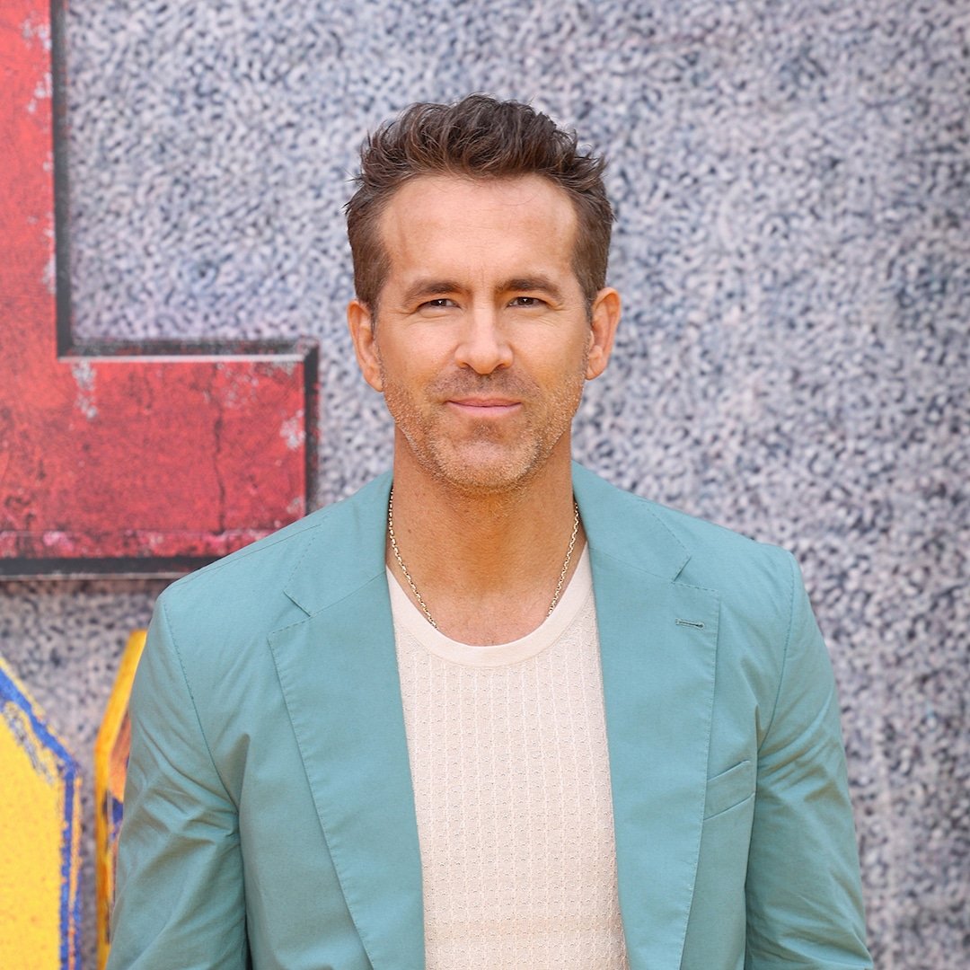  Why Ryan Reynolds Gave Away His Deadpool Salary to Colleagues on Set 