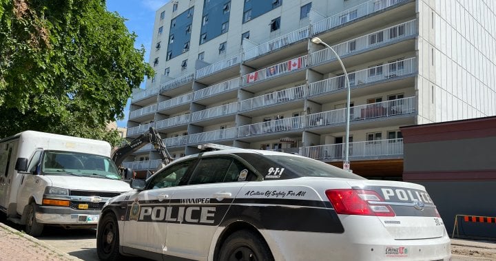 With 3 in custody, Winnipeg cops seek 4th suspect in Kennedy Street homicide