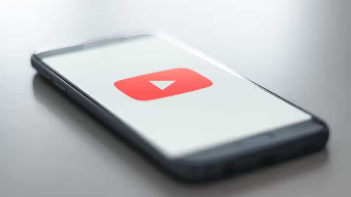 YouTube Reportedly Developing a Sleep Timer Feature That Automatically Stops Video Playback