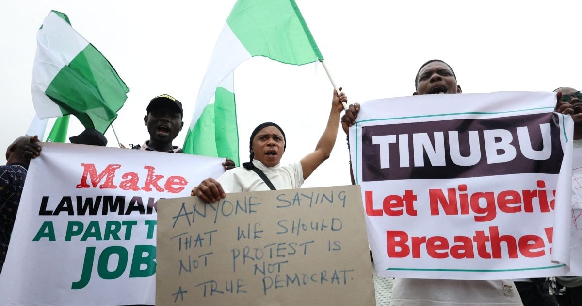 Hundreds protest across Nigeria over soaring cost of living, fuel prices