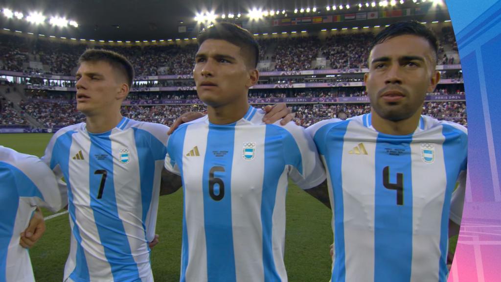 Watch: France fans boo Argentina national anthem
