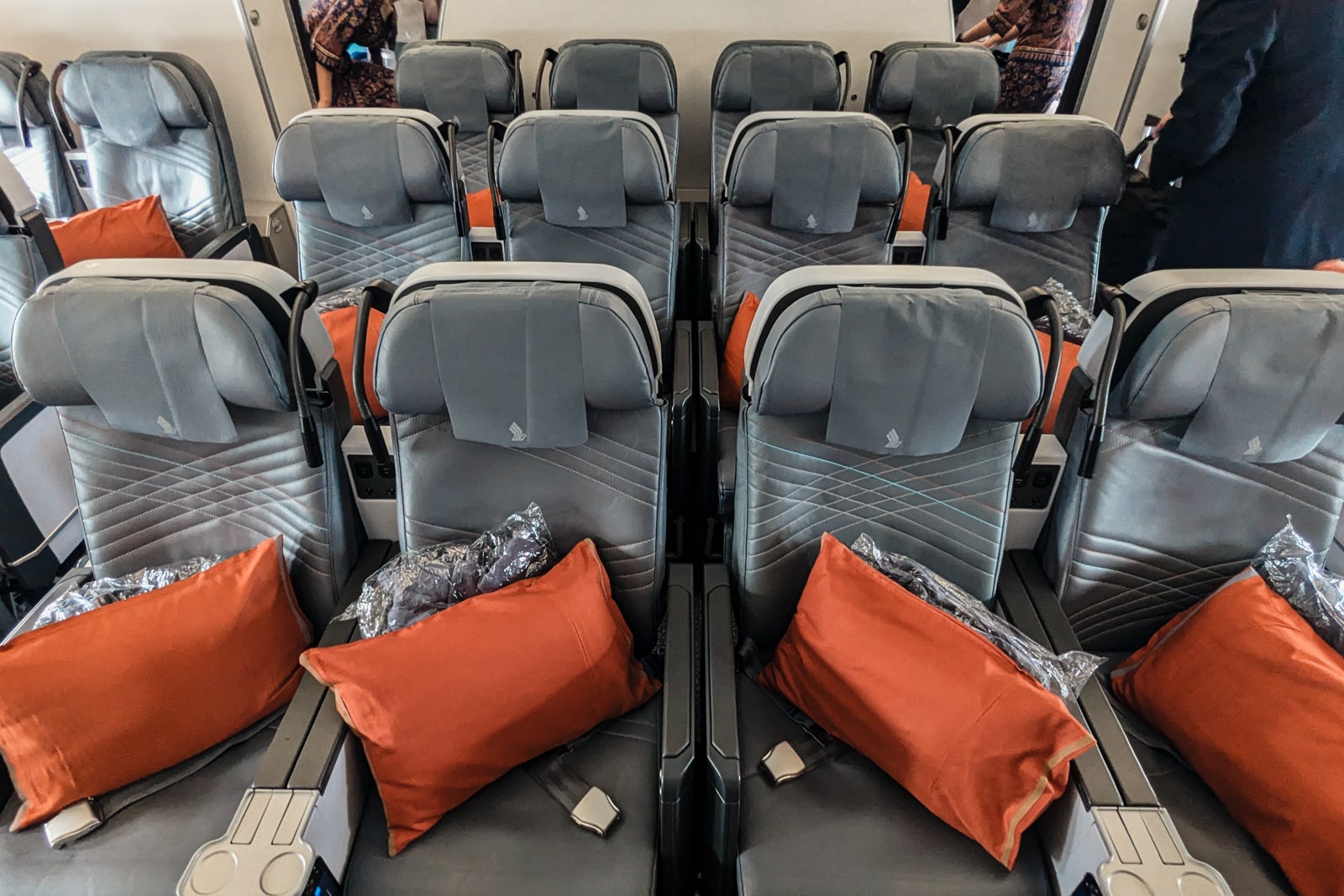 Is Singapore Airlines premium economy worth it on the Airbus A350?