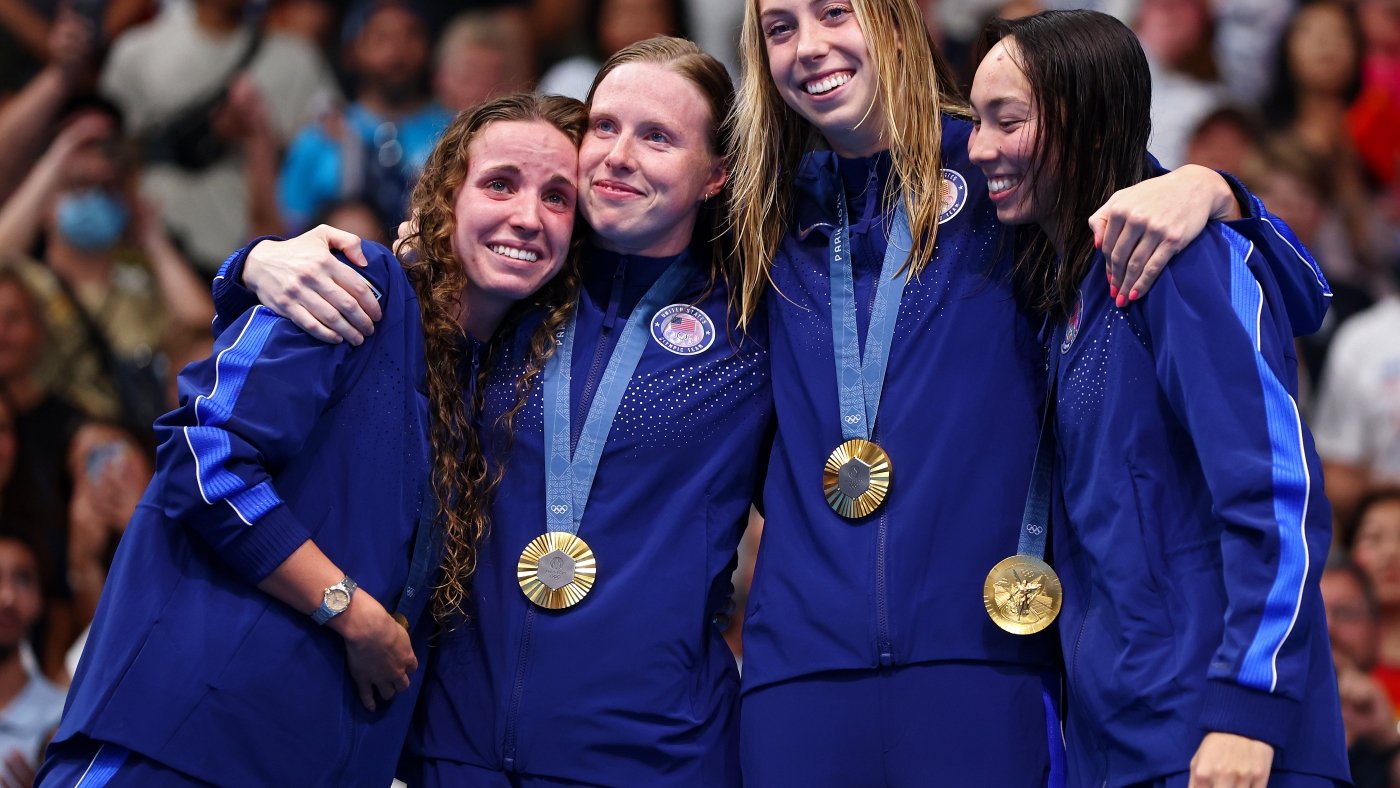 U.S. women's relay swim team wins Olympic gold, smashes world record