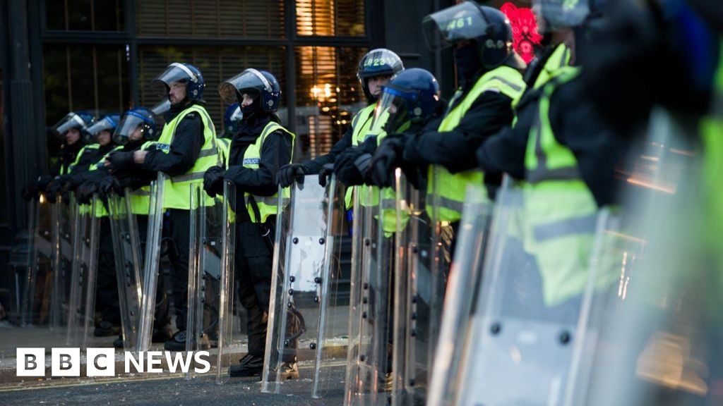 Refugee charities close for safety following riots