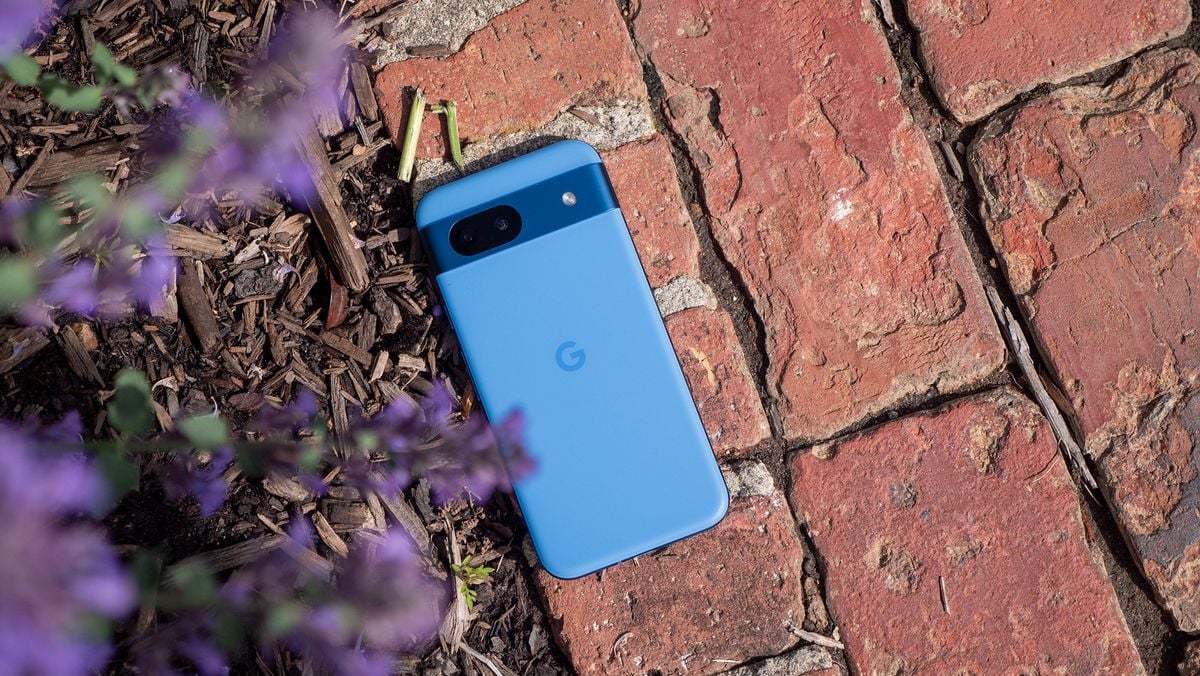 Forget the Pixel 9, the phone I use every day just crashed to a record low price