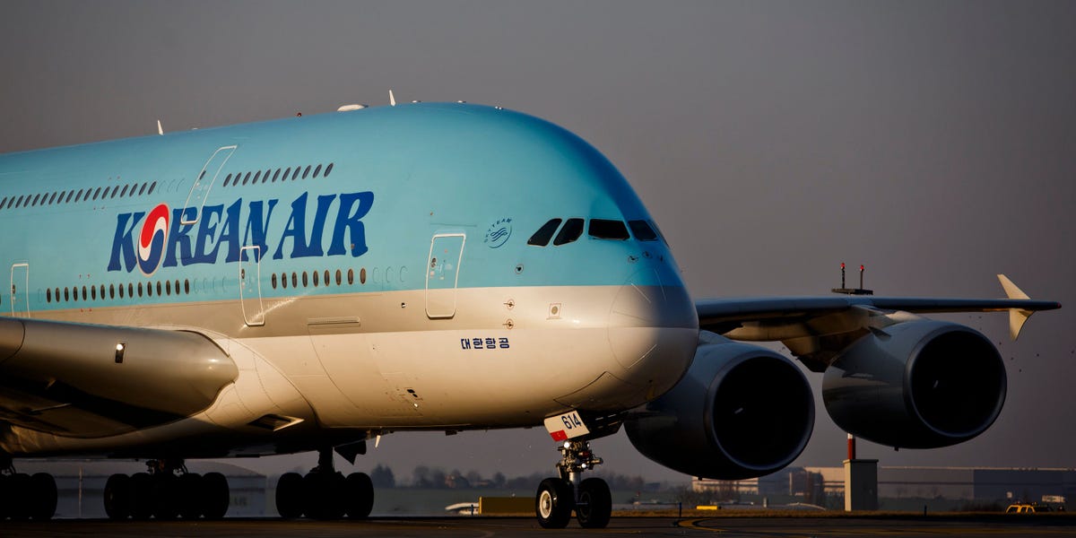 14 people injured after a Korean Air flight was hit by severe turbulence