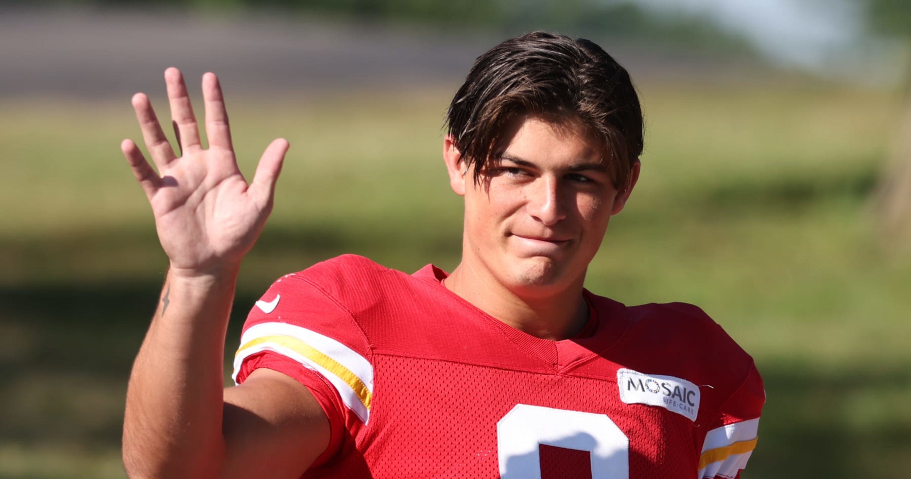 Chiefs' Louis Rees-Zammit Details Transition to NFL from Rugby, Praises Isiah Pacheco