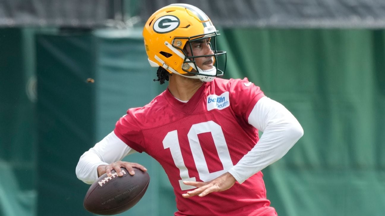 QB Love: 'No hiding' from pressure of new deal