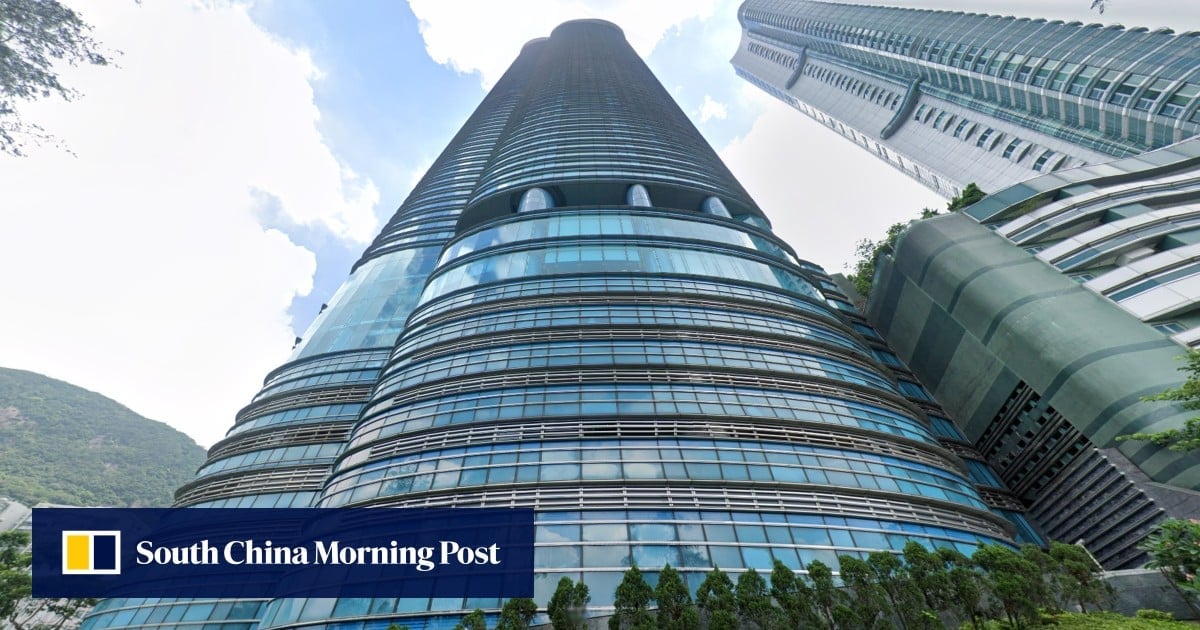 2 workers rescued at Hong Kong luxury high-rise after being stranded mid-air for 2 hours