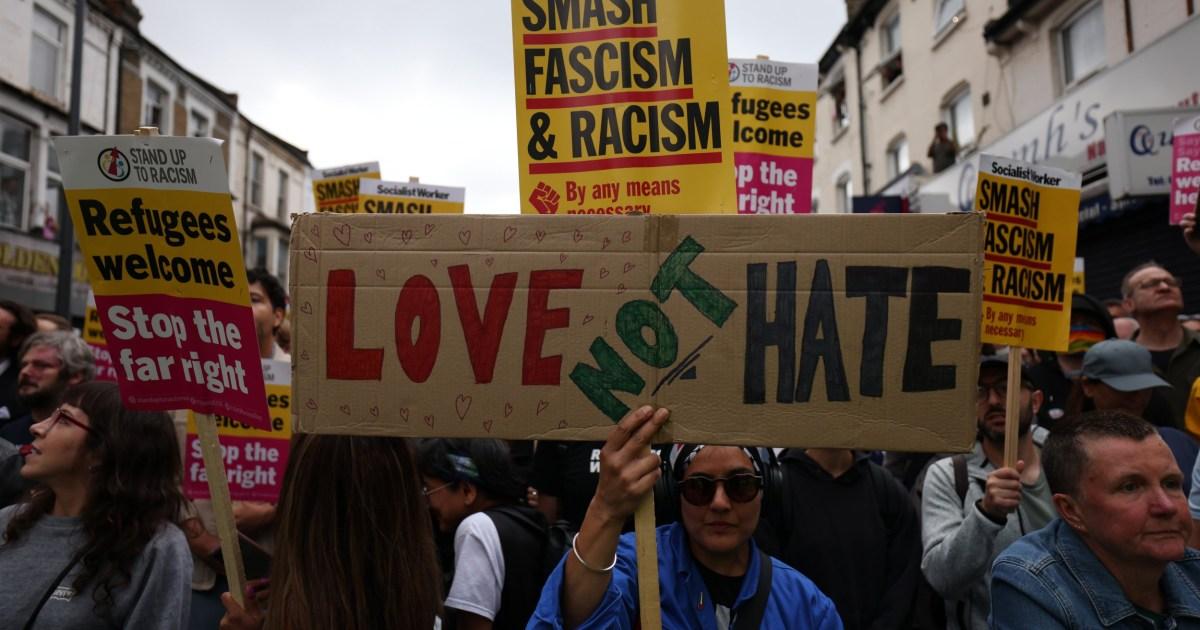 25,000 anti-racism protesters easily outnumber far-right race rioters