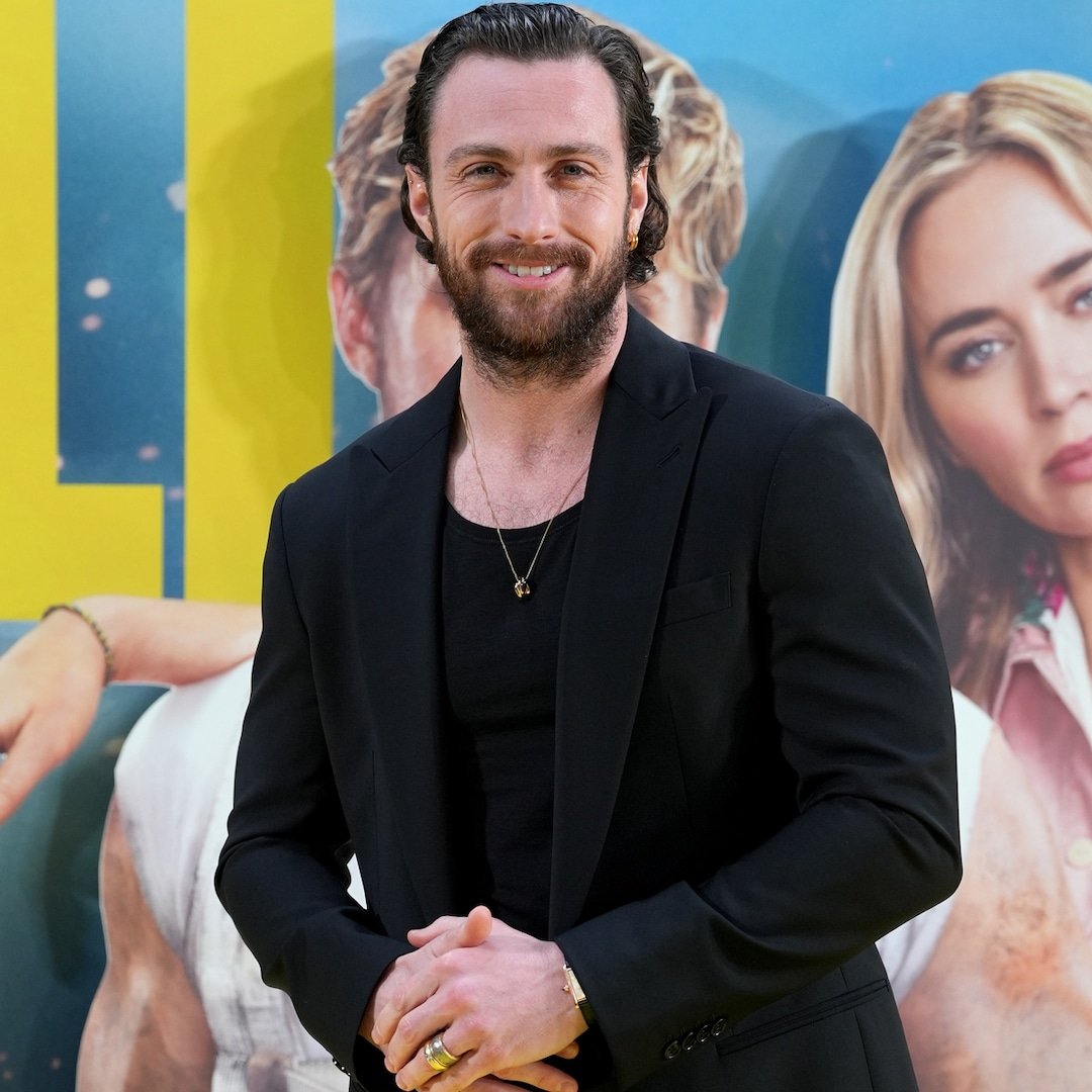  Aaron Taylor-Johnson Looks Unrecognizable After Shaving Off His Beard 