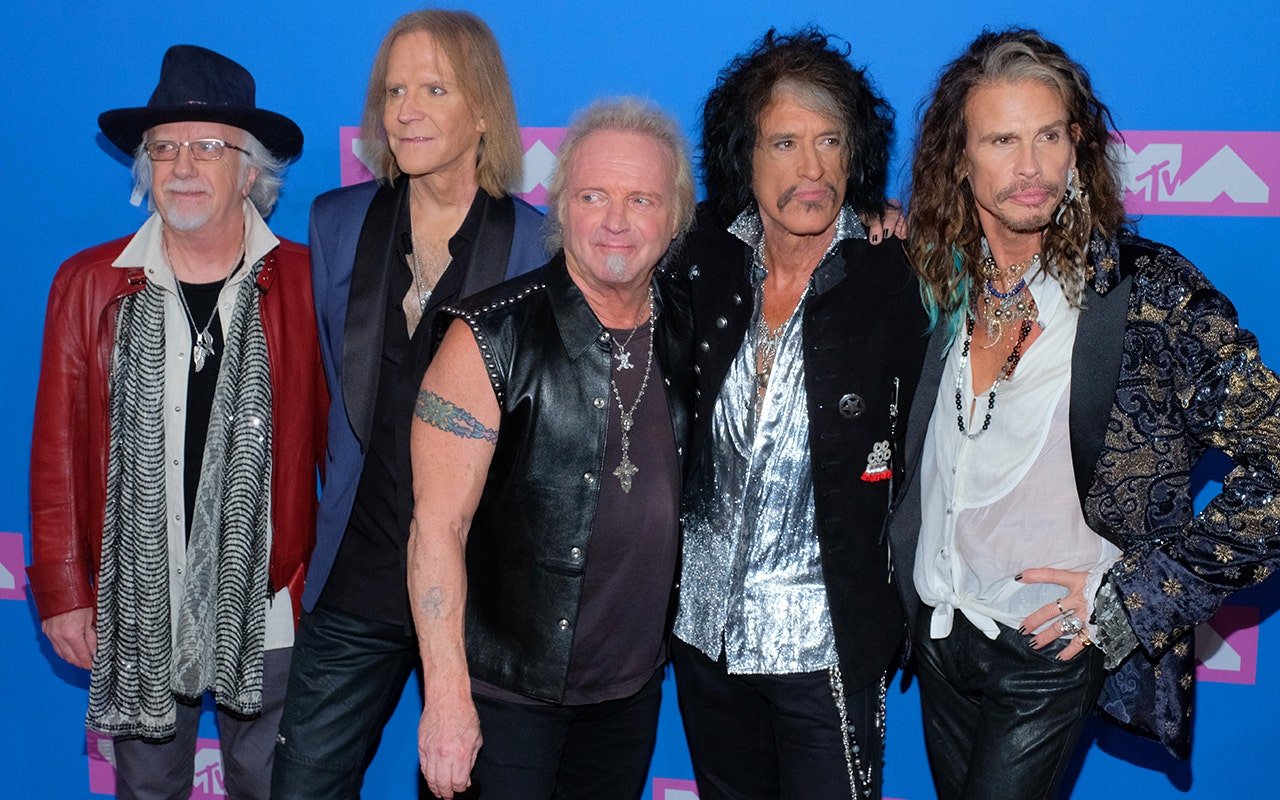 Aerosmith retires from touring, Steven Tyler's voice won't make full 'recovery': 'Heartbreaking'