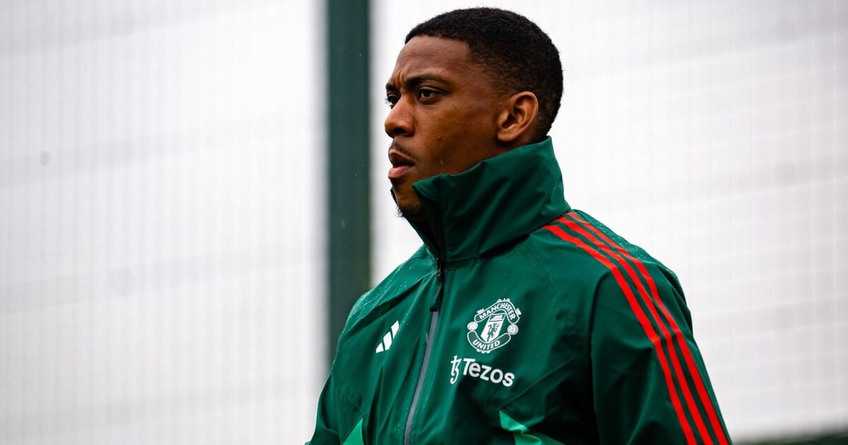 Anthony Martial 'to be offered immediate return to football' after Man Utd axing