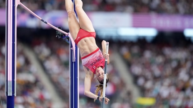 Canada's Alysha Newman wins bronze in women's pole vault