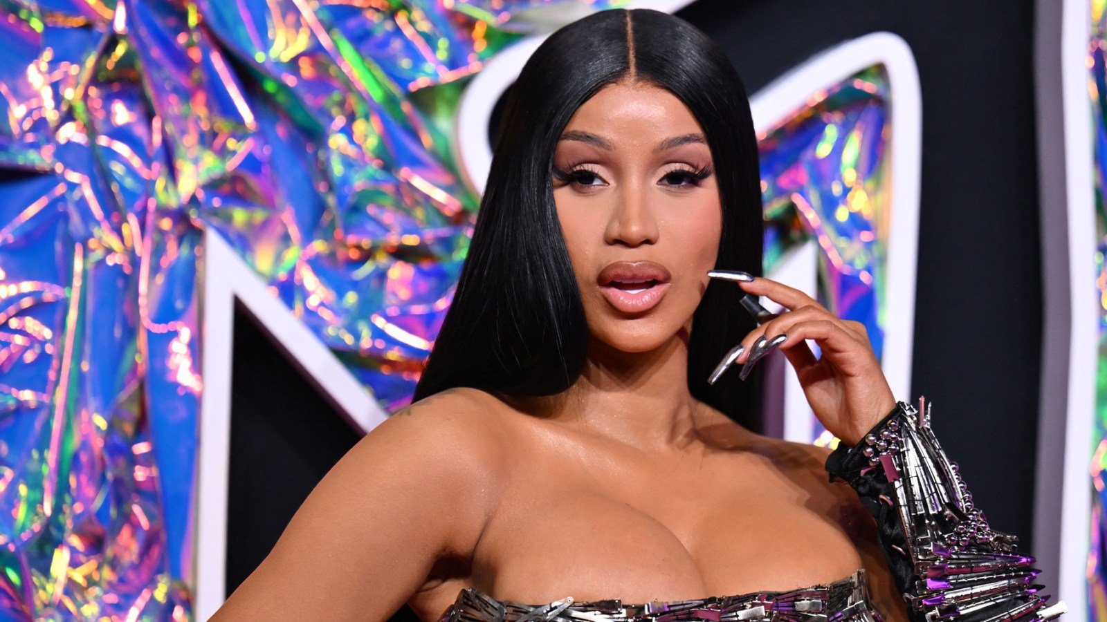 Cardi B Files for Divorce From Offset