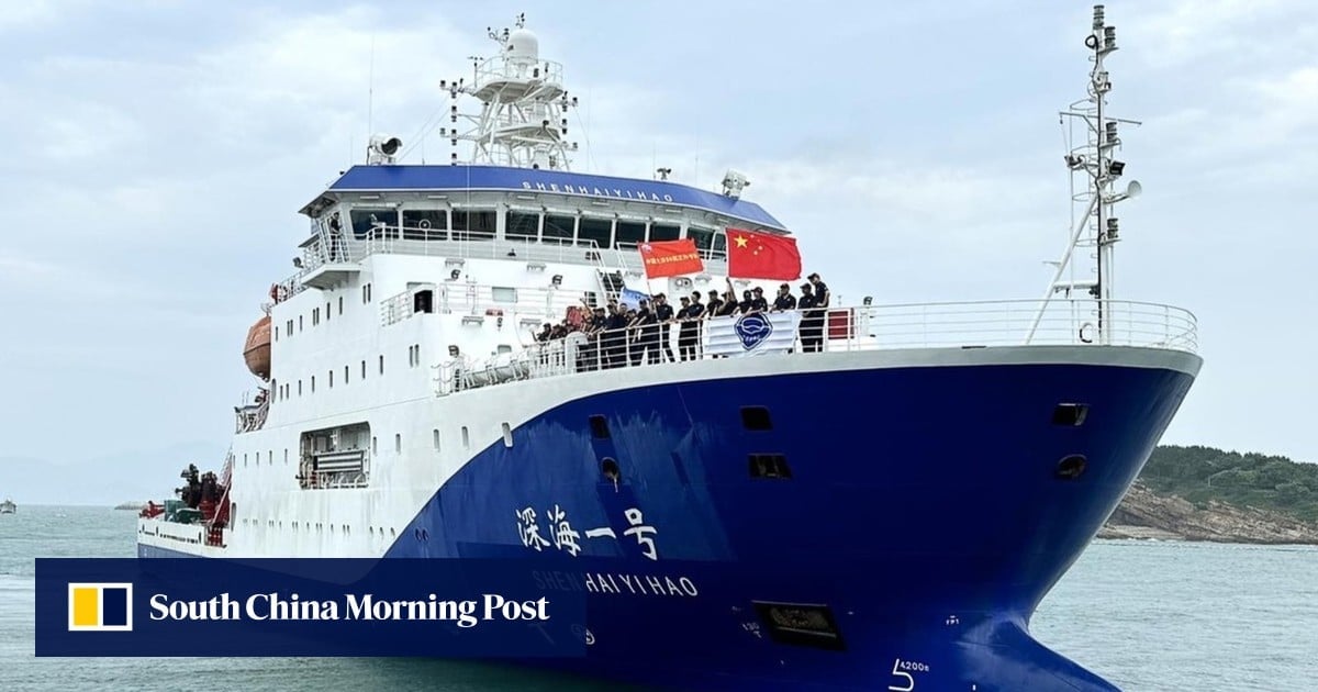 China sends international crew on mission to explore underwater mountains in submersible