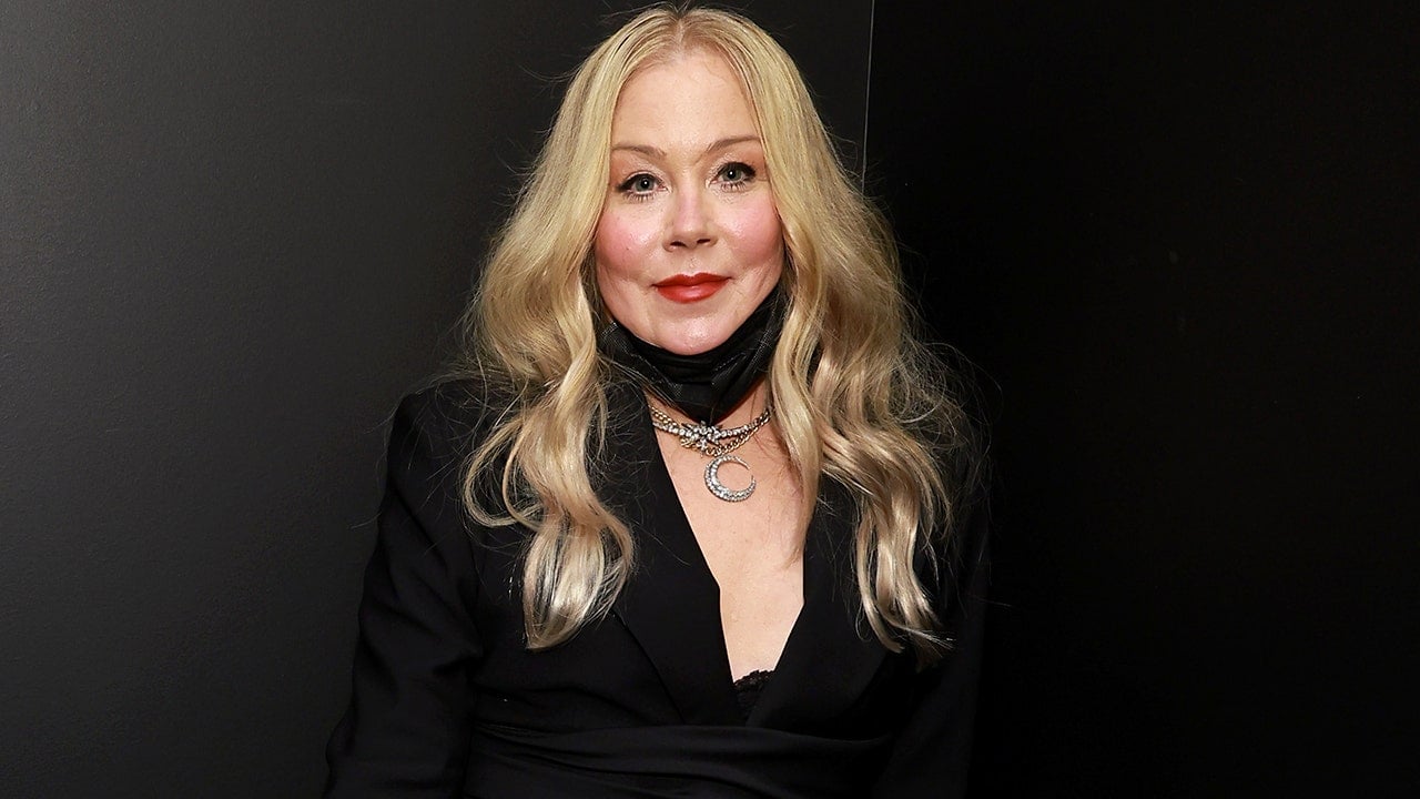 Christina Applegate shares 'weird' symptoms she experienced before being diagnosed with MS