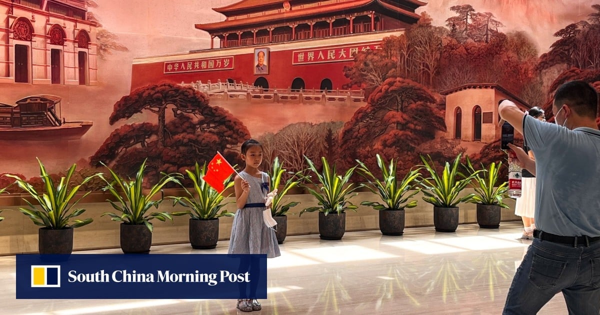 Communist Party exhibitions lean on honour and obligation among young Chinese