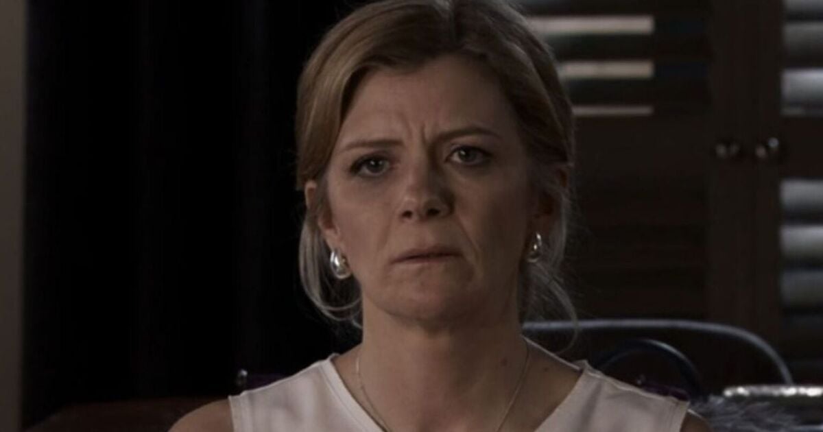 Coronation Street's Leanne Battersby faces turmoil as cult leader Rowan tightens grip